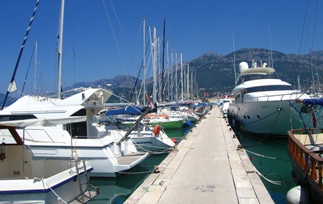 Marina Bar